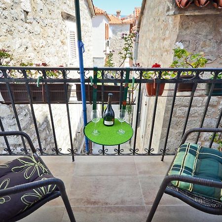 Bell Tower Apartment Μπούντβα Εξωτερικό φωτογραφία