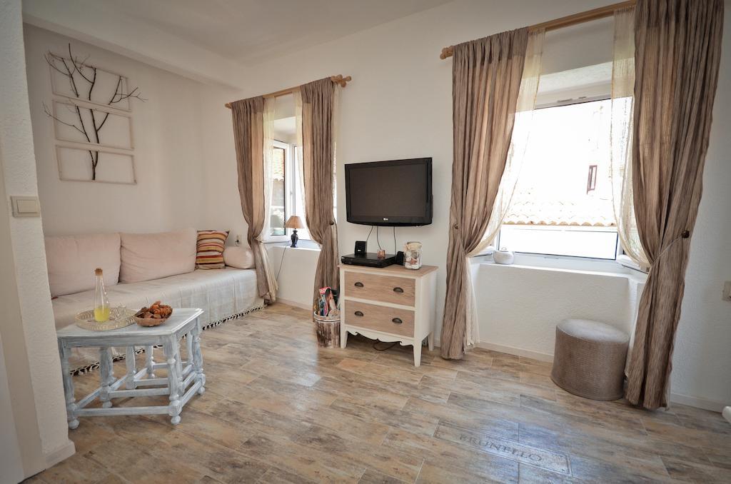 Bell Tower Apartment Μπούντβα Δωμάτιο φωτογραφία