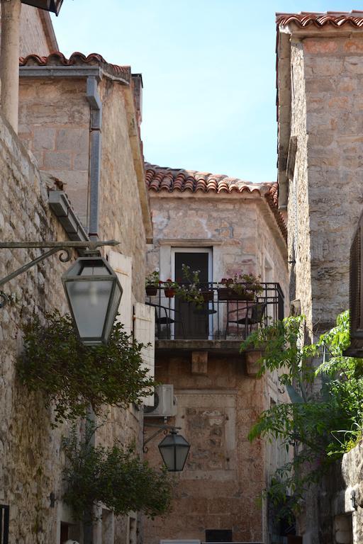 Bell Tower Apartment Μπούντβα Εξωτερικό φωτογραφία