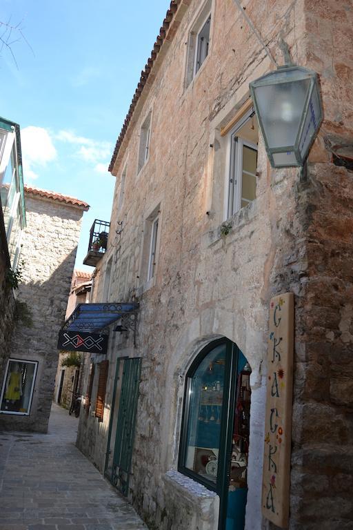 Bell Tower Apartment Μπούντβα Εξωτερικό φωτογραφία