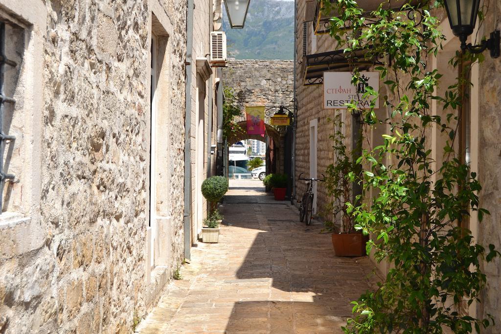 Bell Tower Apartment Μπούντβα Εξωτερικό φωτογραφία