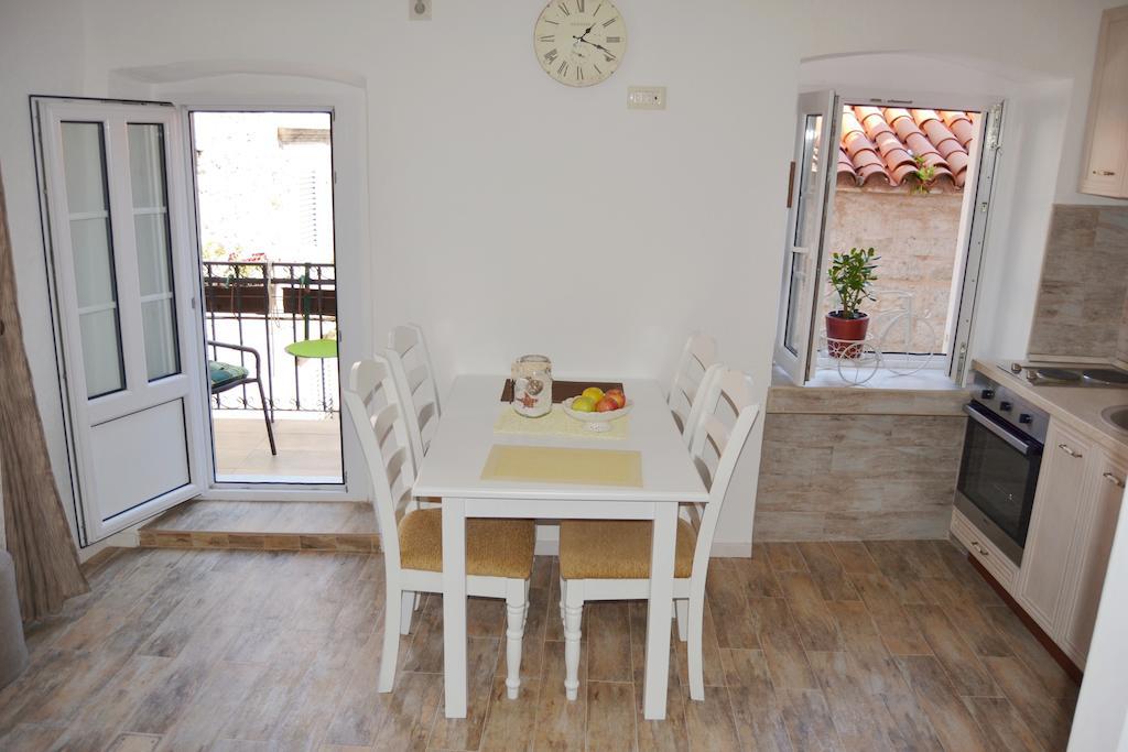 Bell Tower Apartment Μπούντβα Εξωτερικό φωτογραφία